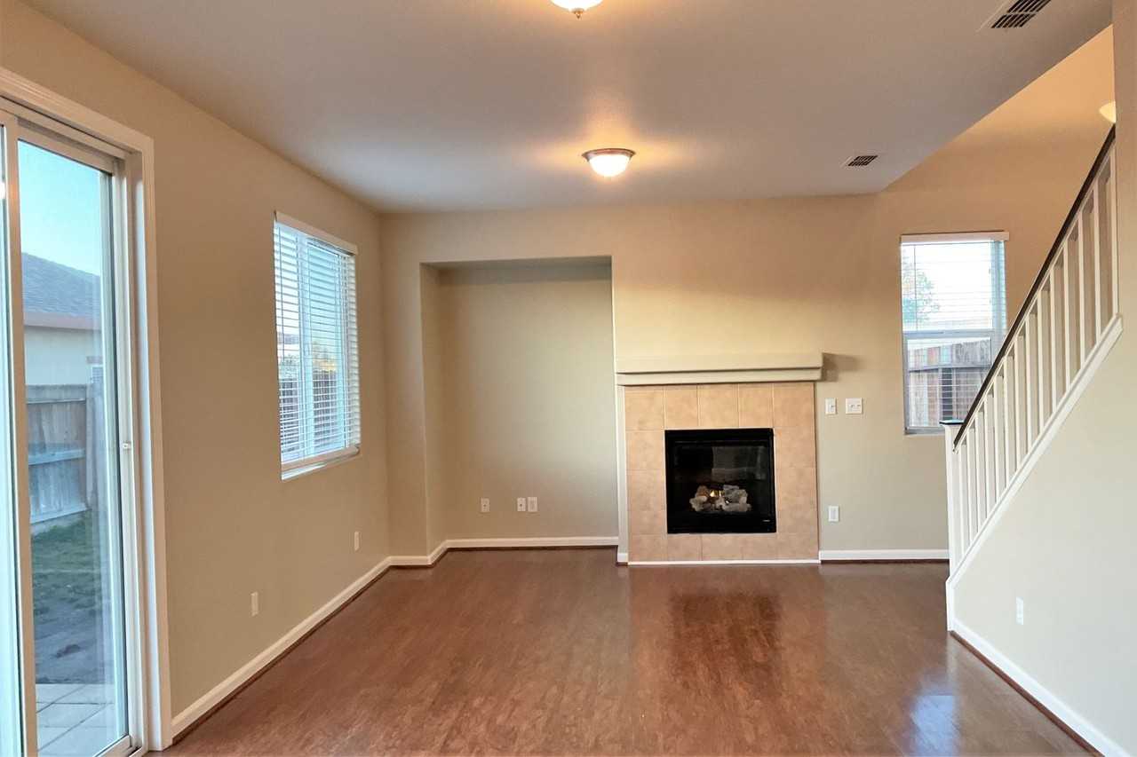 7584 La Mancha Way - Photo 2 of 14