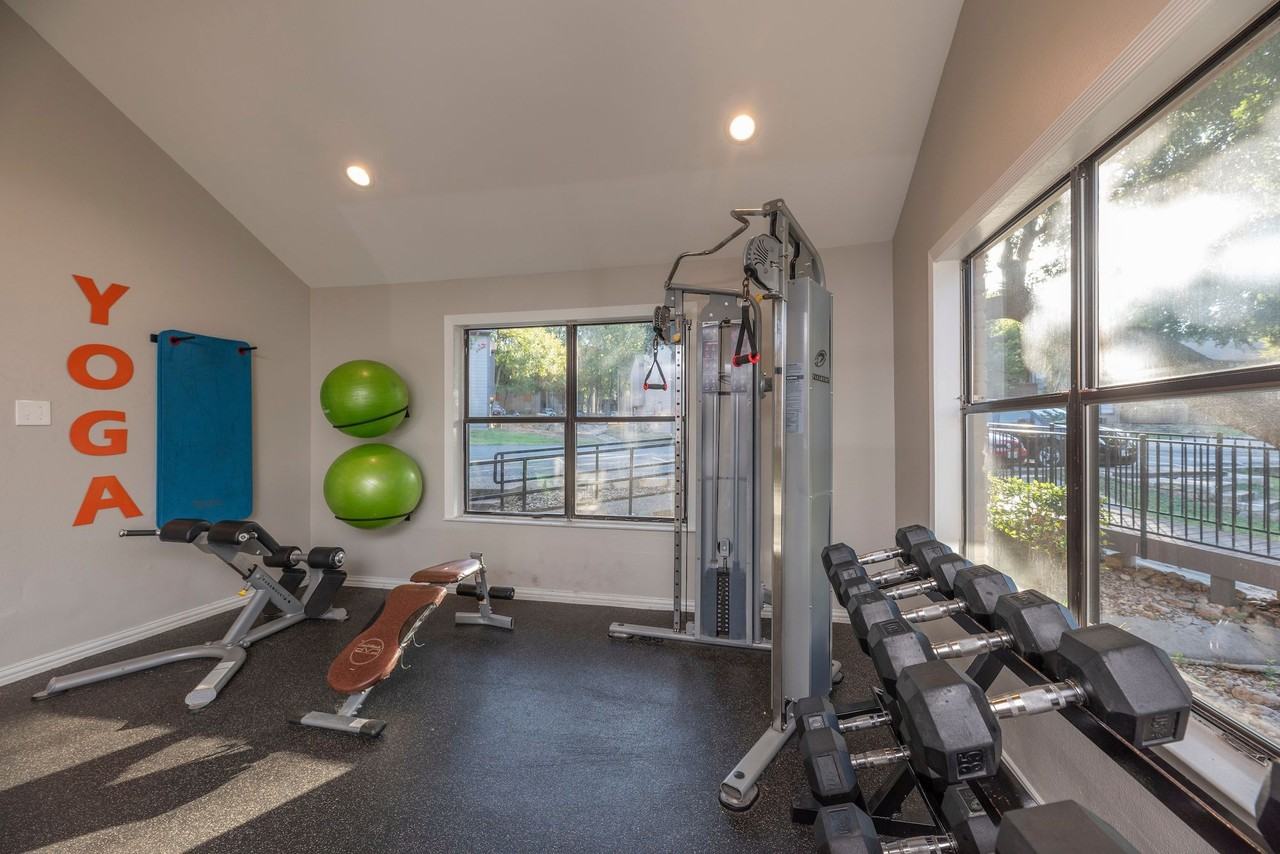 Grace Woods - Photo 4 of 35