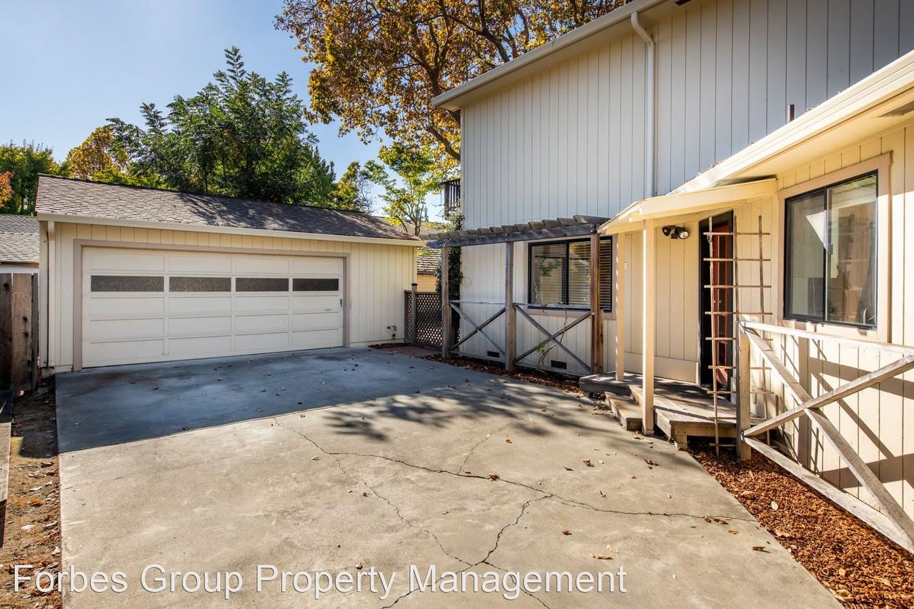 1158 Garfield Ave - Photo 2 of 16