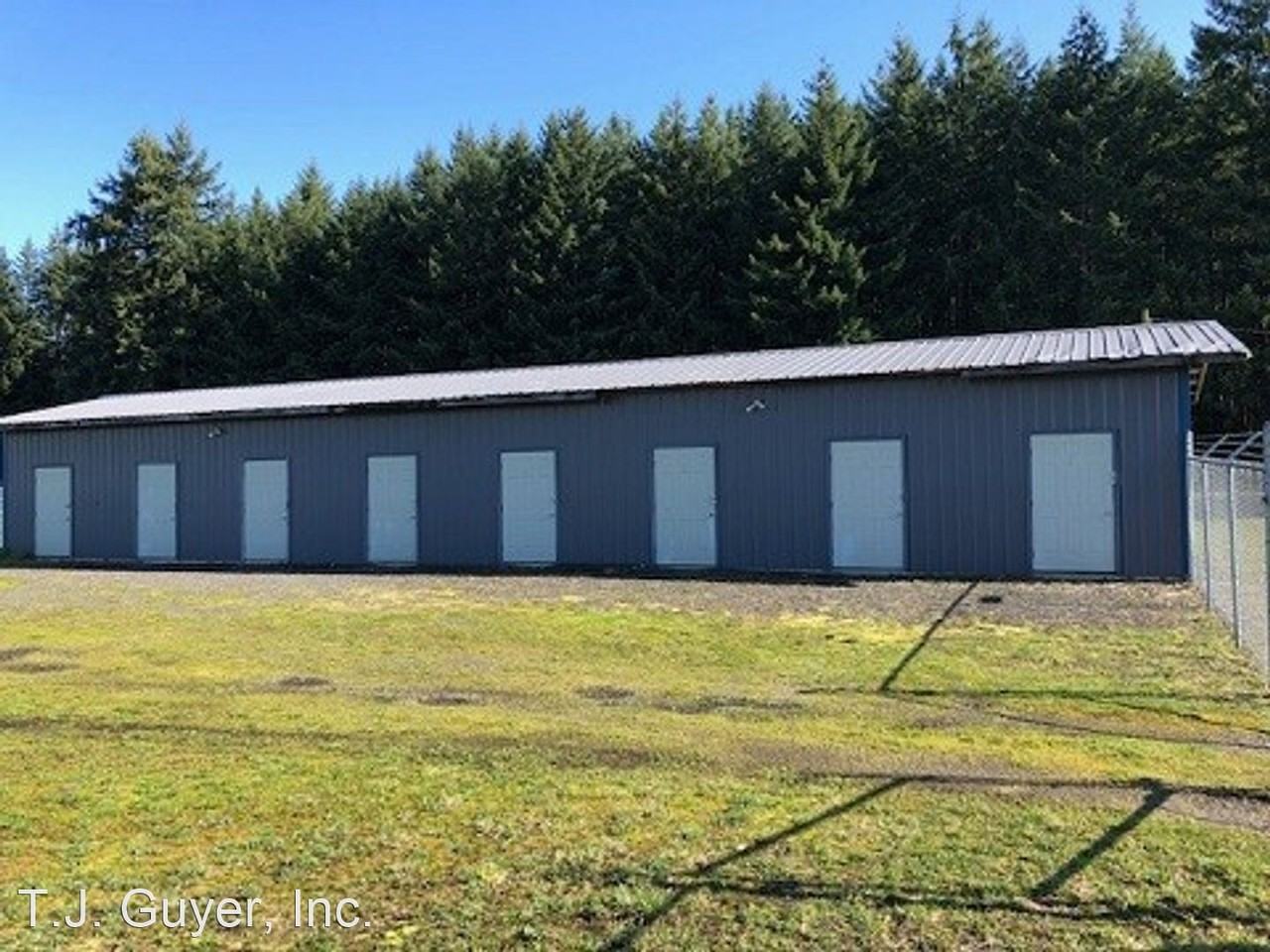 105 Avery Rd E - Photo 3 of 4