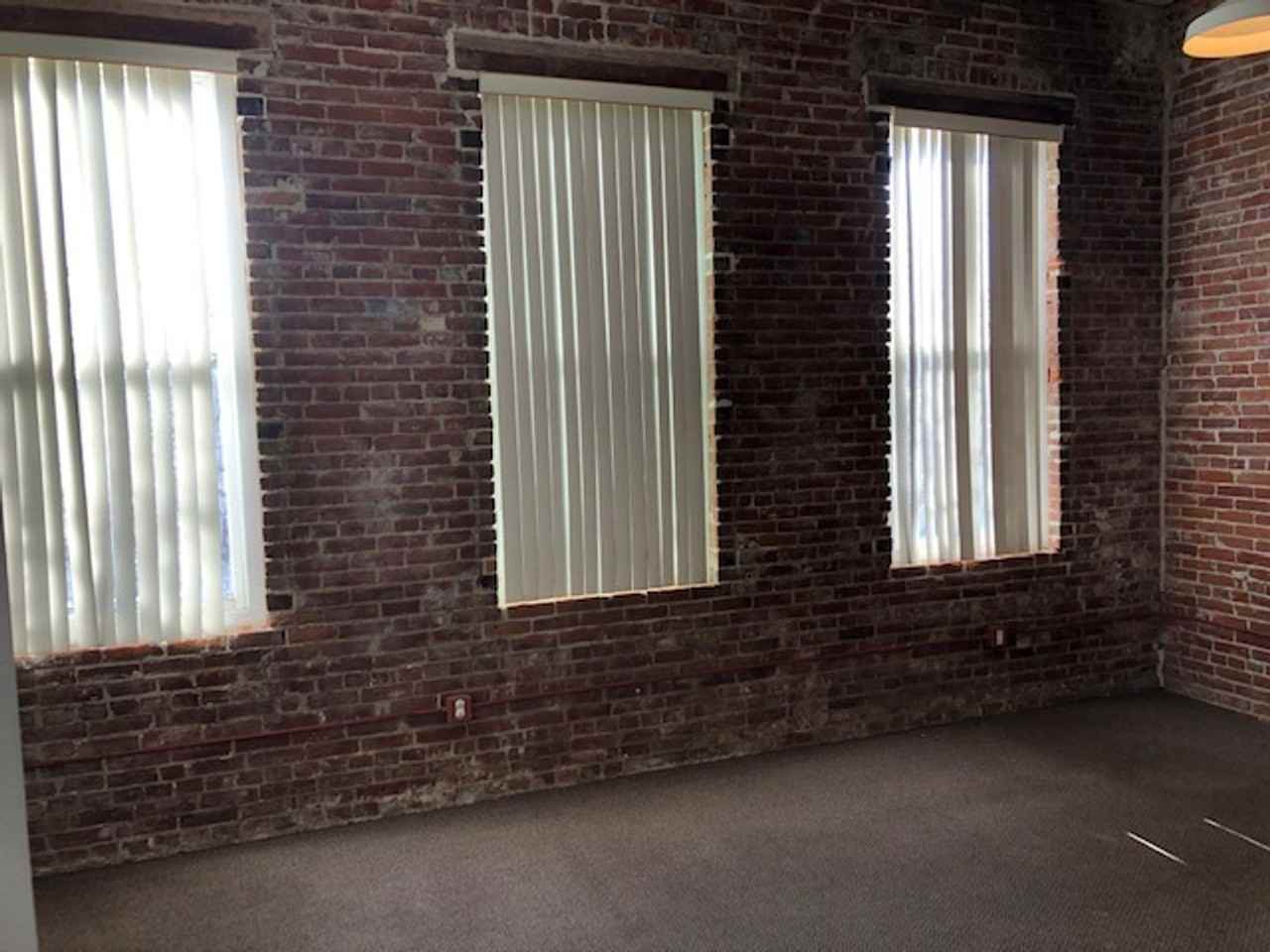 17 Main Street - Photo 3 of 4