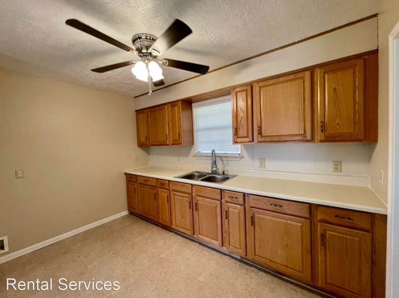 3275 61st St - Photo 3 of 9