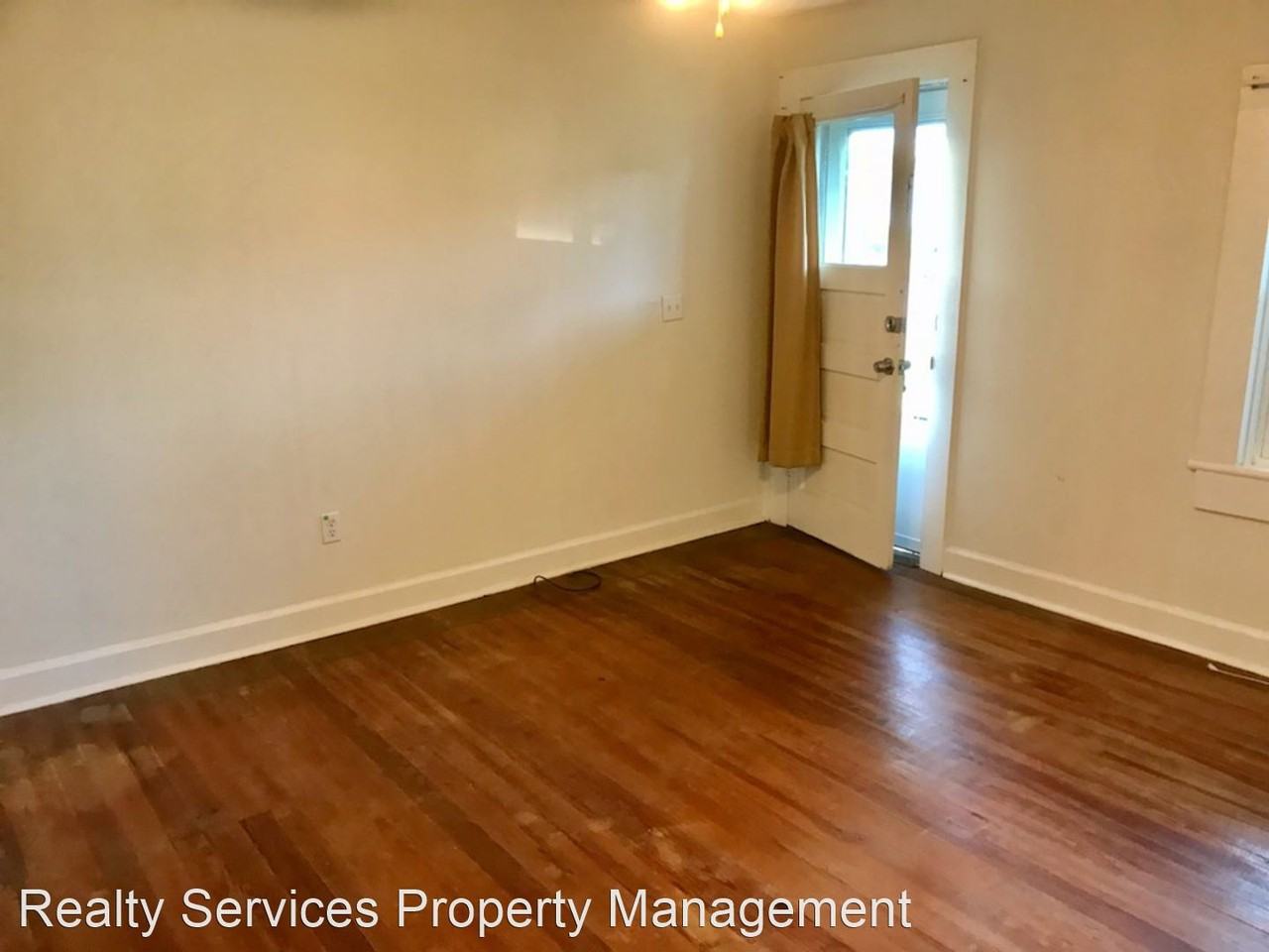 1303 5th St - Photo 3 of 17