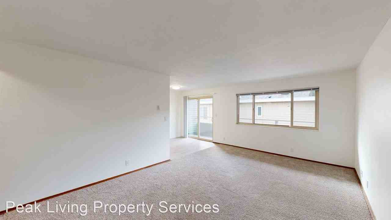 Lewison Place Apartments - Photo 3 of 14