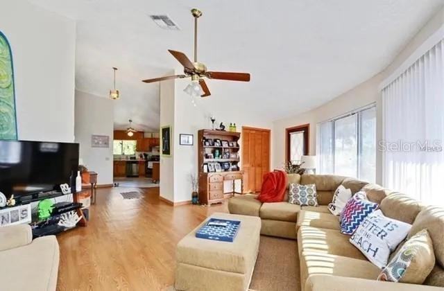 6560 Timberlane Rd - Photo 2 of 7