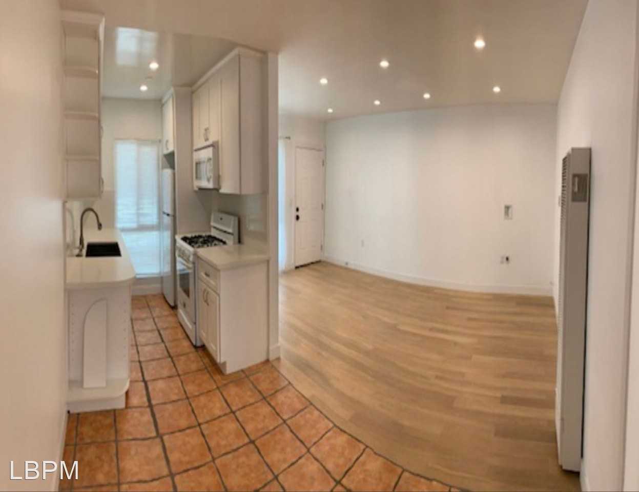 2615 2nd Street - Photo 2 of 6