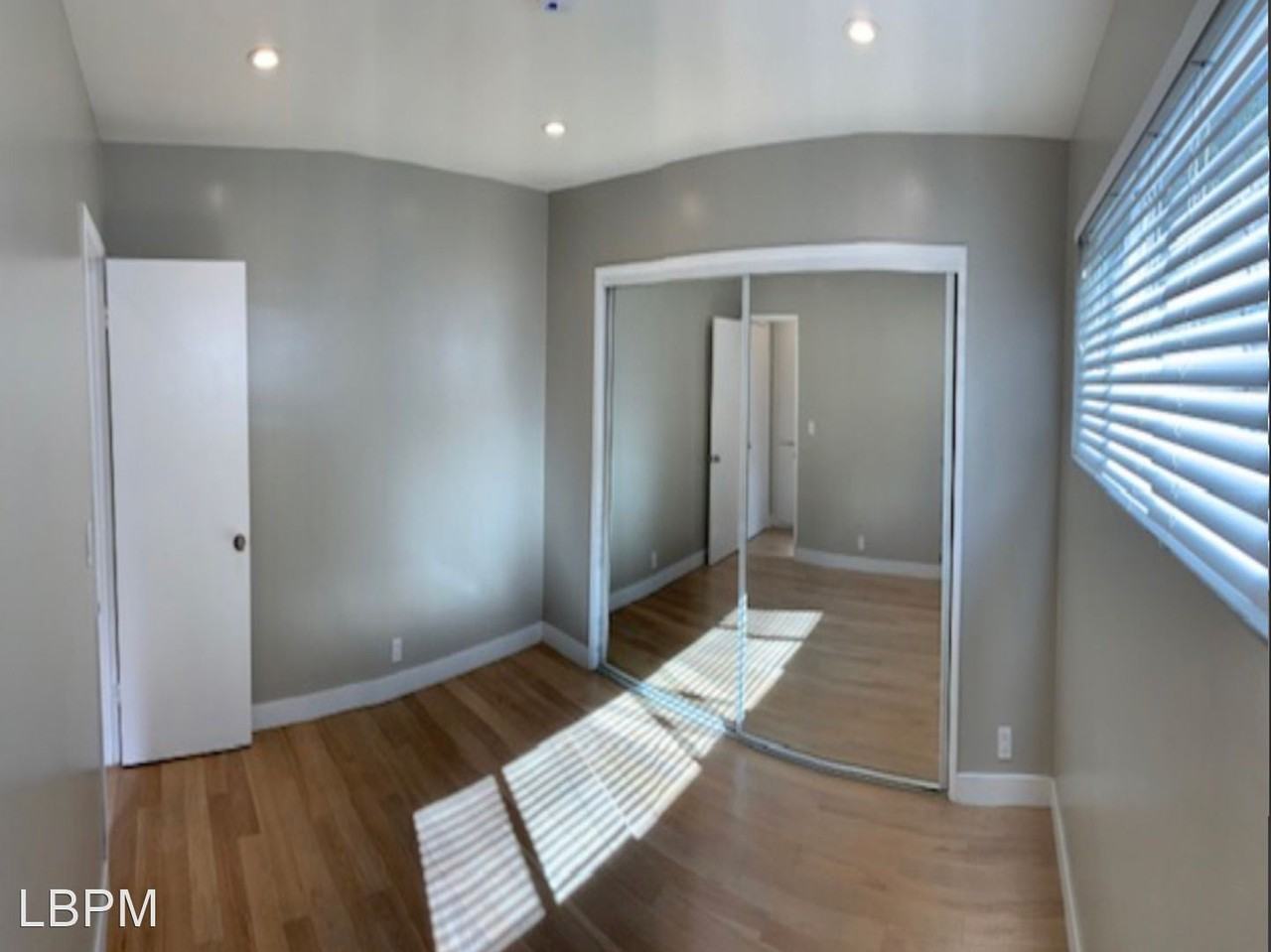 2615 2nd Street - Photo 3 of 6