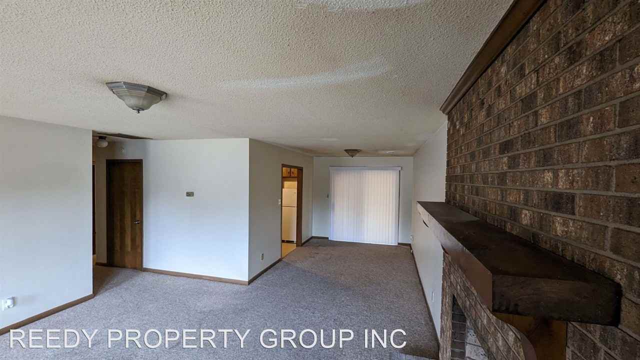 4013 Pebblebrook Court - Photo 3 of 11