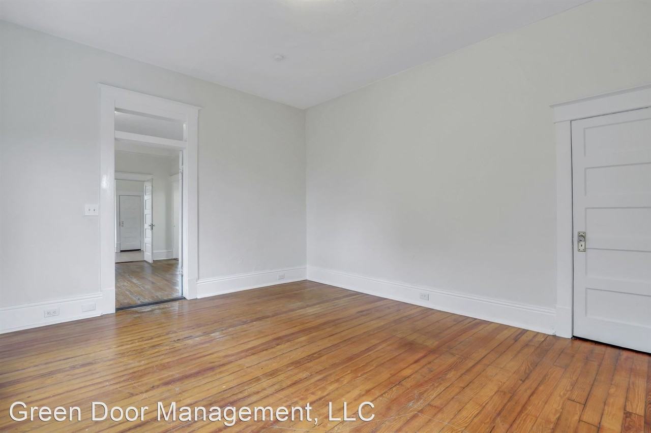 The Duplexes on 31st Street - Photo 2 of 48