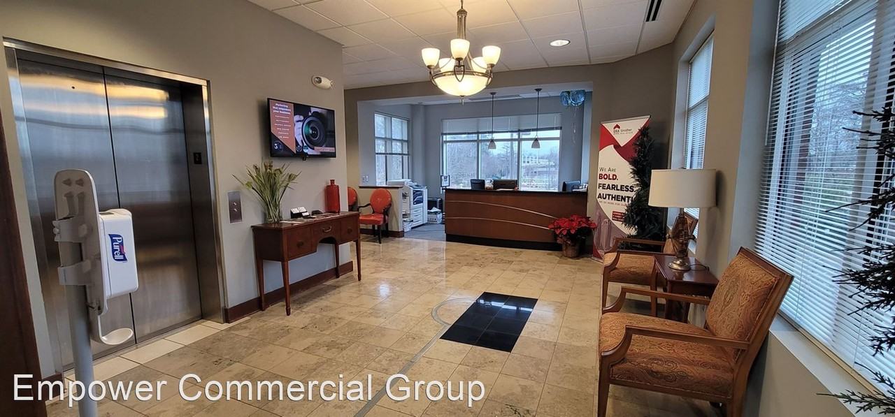 225 Ray Ave - Photo 3 of 15