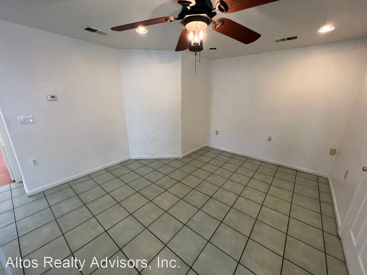 330 Lastreto Ave - Photo 2 of 6