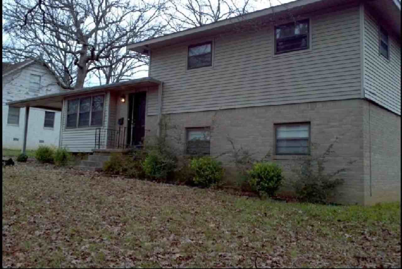 6530 Corsica Dr - Photo 3 of 10