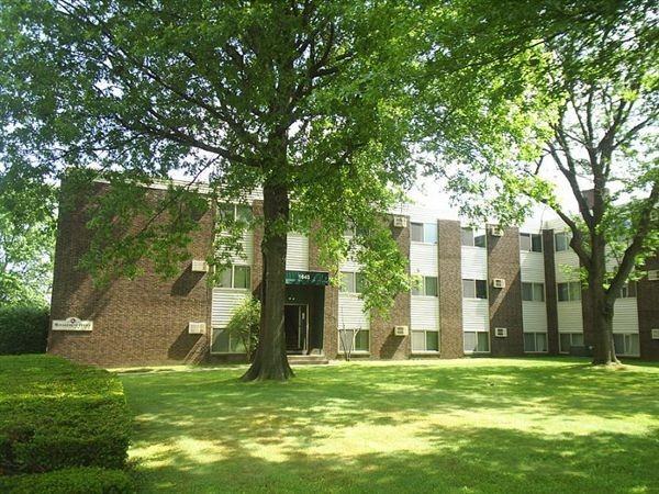 Jordan Court Apartments - Photo 3 of 4