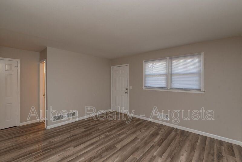 1604 Johns Rd #A - Photo 5 of 17