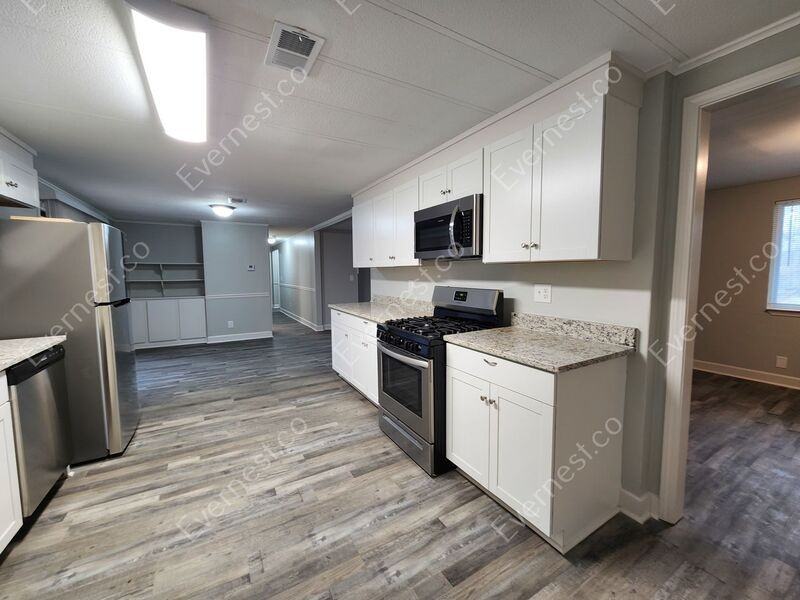 2975 Sharon Ln - Photo 3 of 26