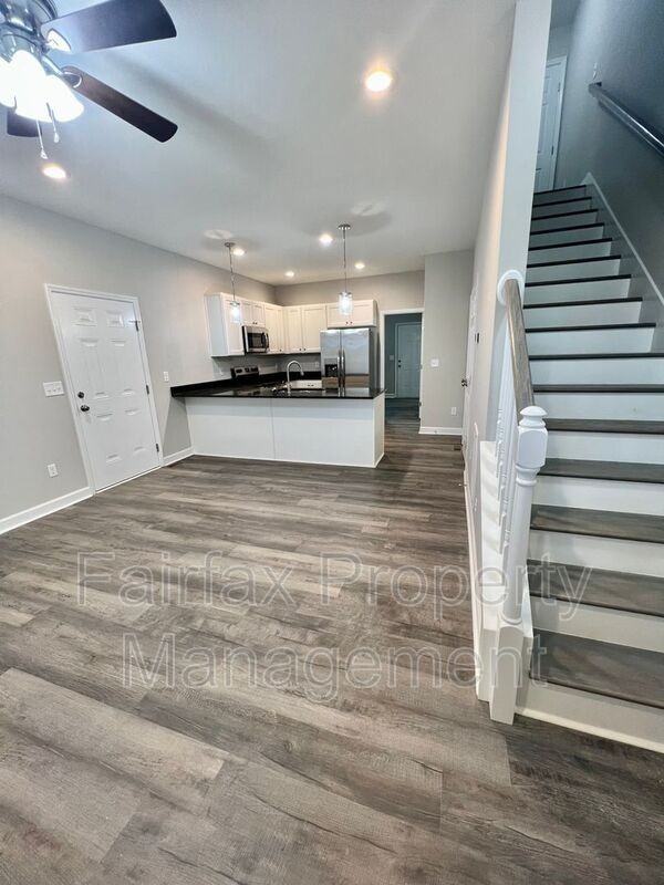 603 N Elm St #A - Photo 5 of 35