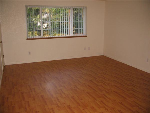 The Victorian Apartments - Photo 3 of 5