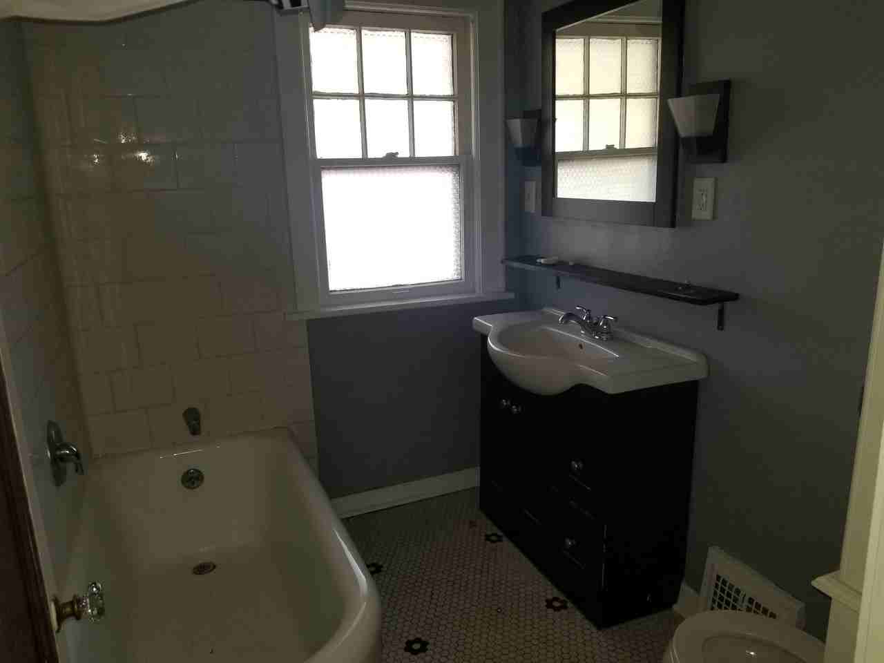 18232 Winslow Rd - Photo 2 of 8