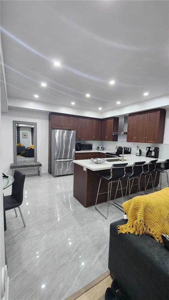 9601 Jane Street ## - Photo 3 of 6