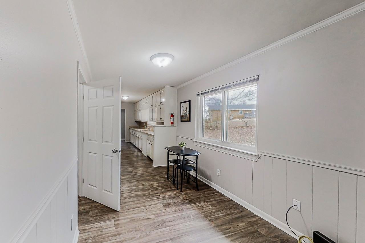 Lisa Dr - Photo 5 of 19