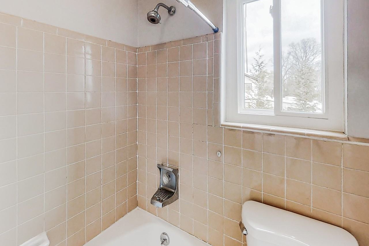 Lisa Dr - Photo 7 of 16