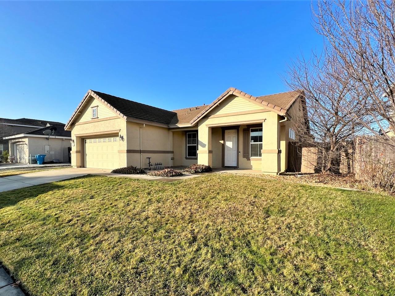 1802 Coffee Creek Way - Photo 2 of 14