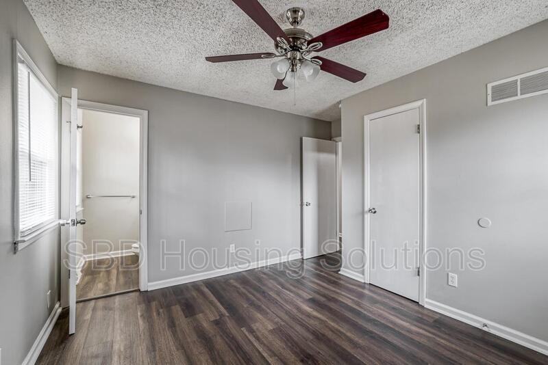5311 Ne 46th Ter - Photo 6 of 11