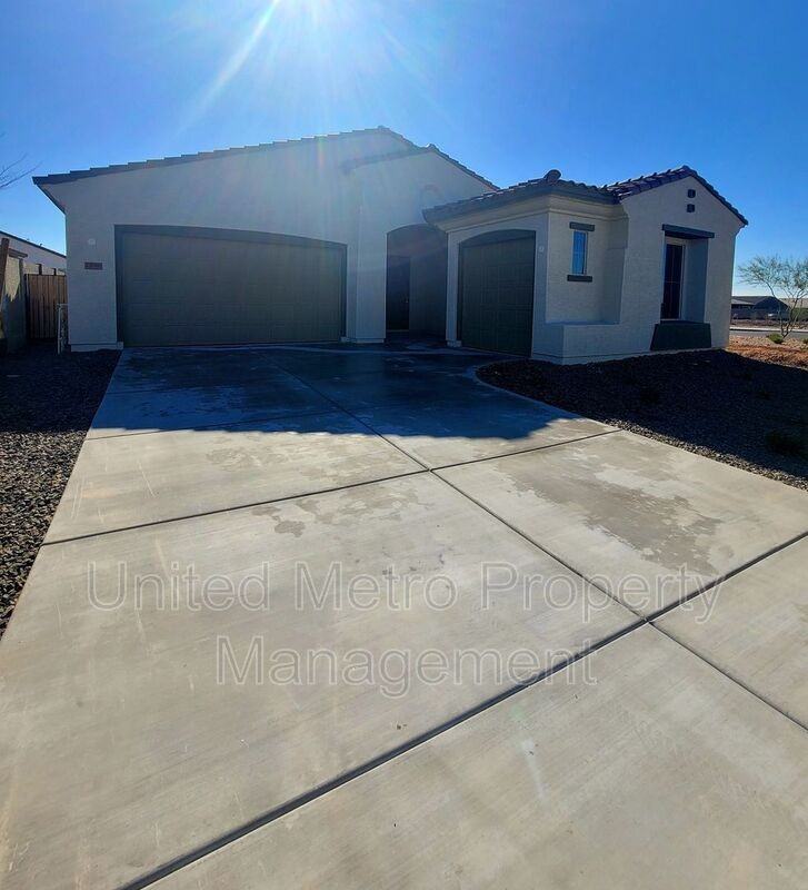 12001 E Sereno Rd - Photo 2 of 32