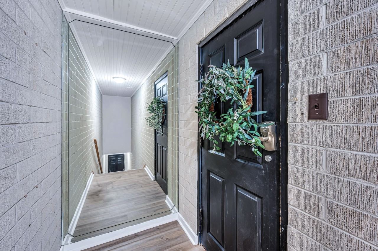 1505 1/2 Austin Ave - Photo 2 of 25