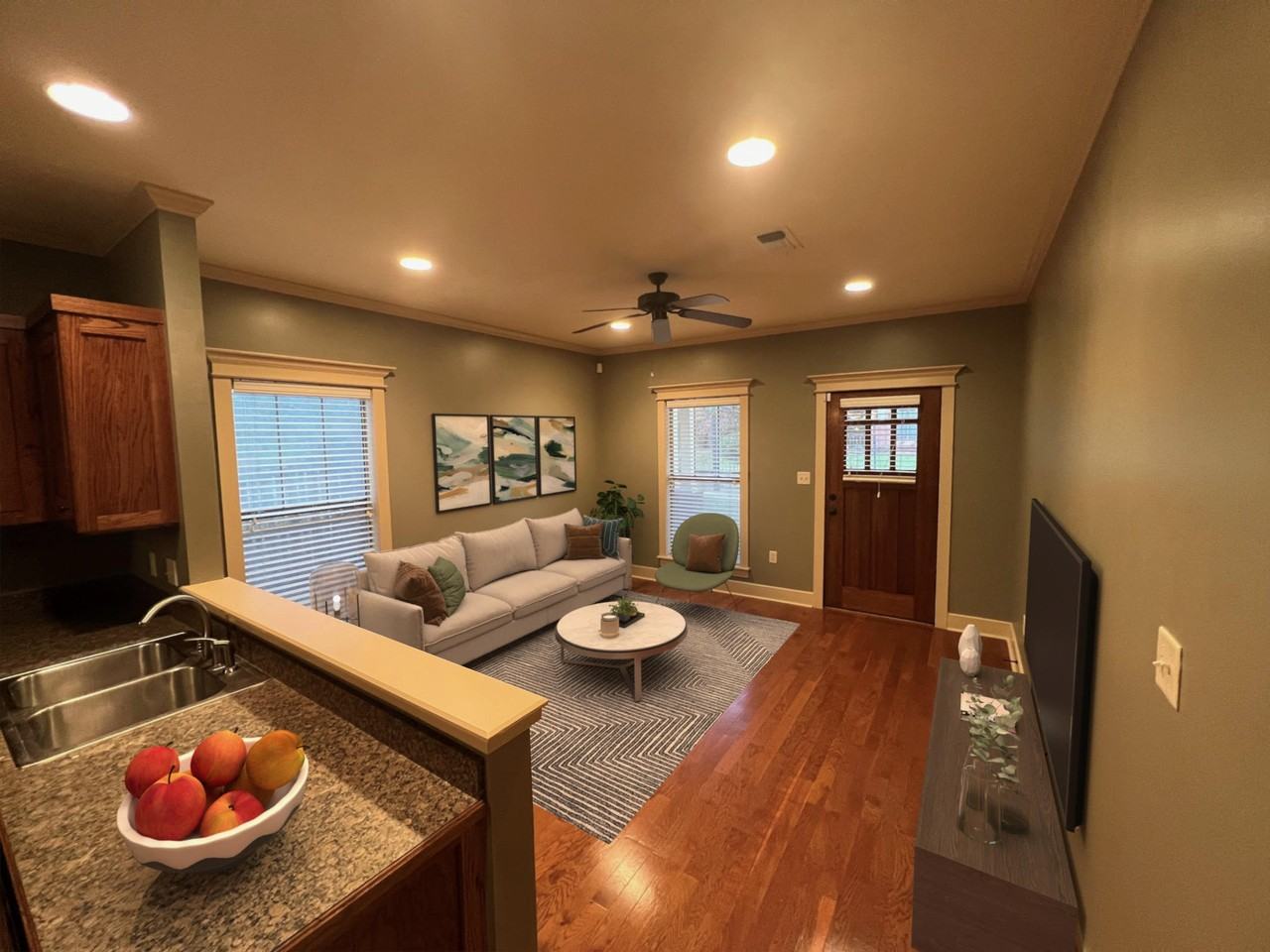 2 Gunnison Dr - Photo 4 of 13