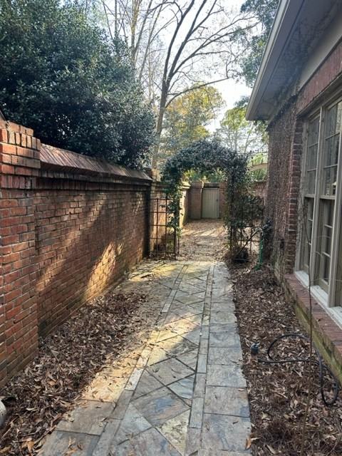 3052 Bankhead Ave - Photo 3 of 30