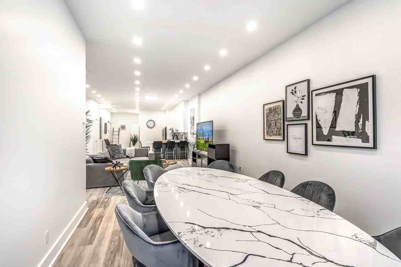 1216 Stanley Apartments 1216 Rue Stanley, Montréal, QC H3B 2S7 Zumper