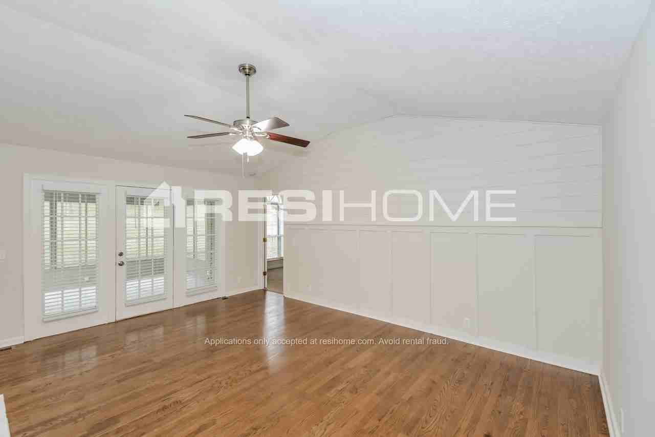 1317 Paulson Way - Photo 3 of 18