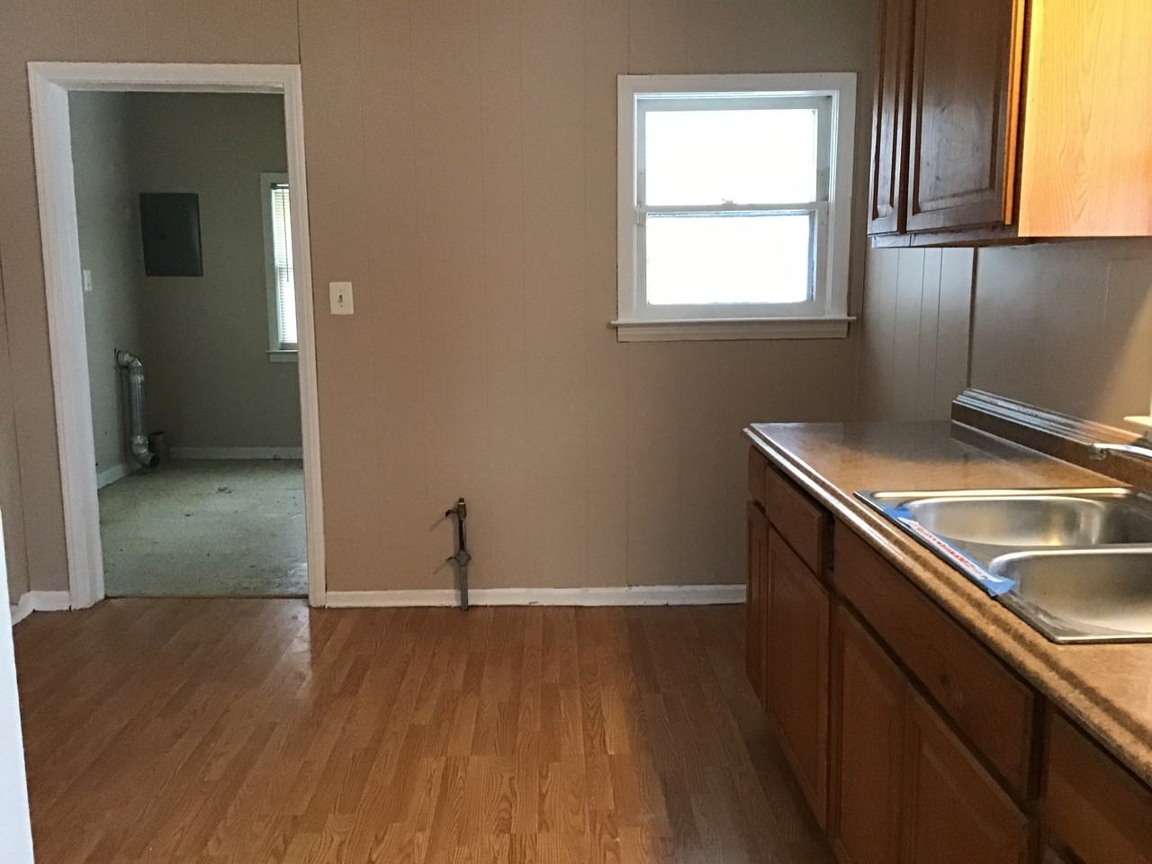 19595 Waldron St - Photo 3 of 12