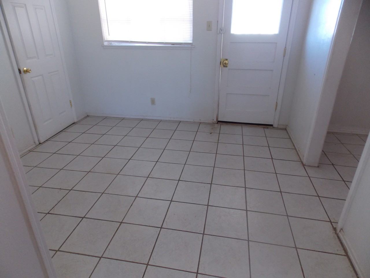 5415 Raymond Telles Dr - Photo 3 of 8