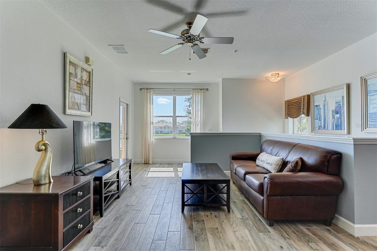 3450 Parkridge Cir #204 - Photo 7 of 33