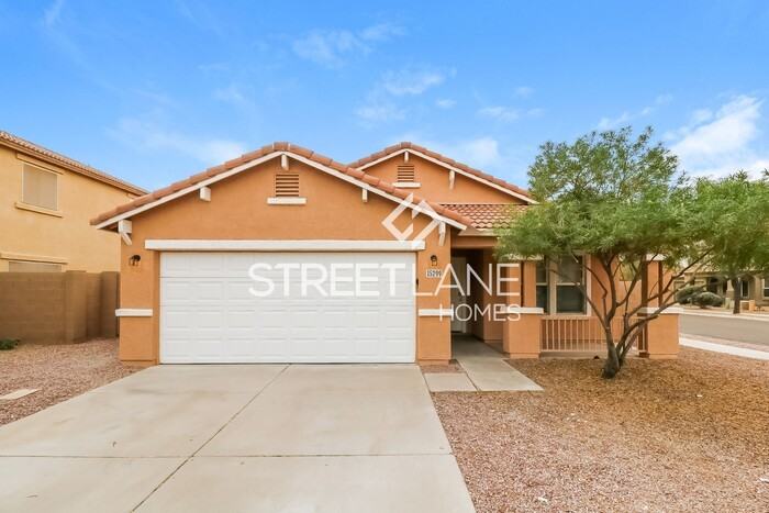 15299 W Adams St - Photo 2 of 17