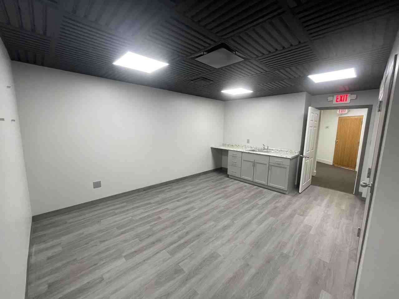 910 Taywood Road #FF