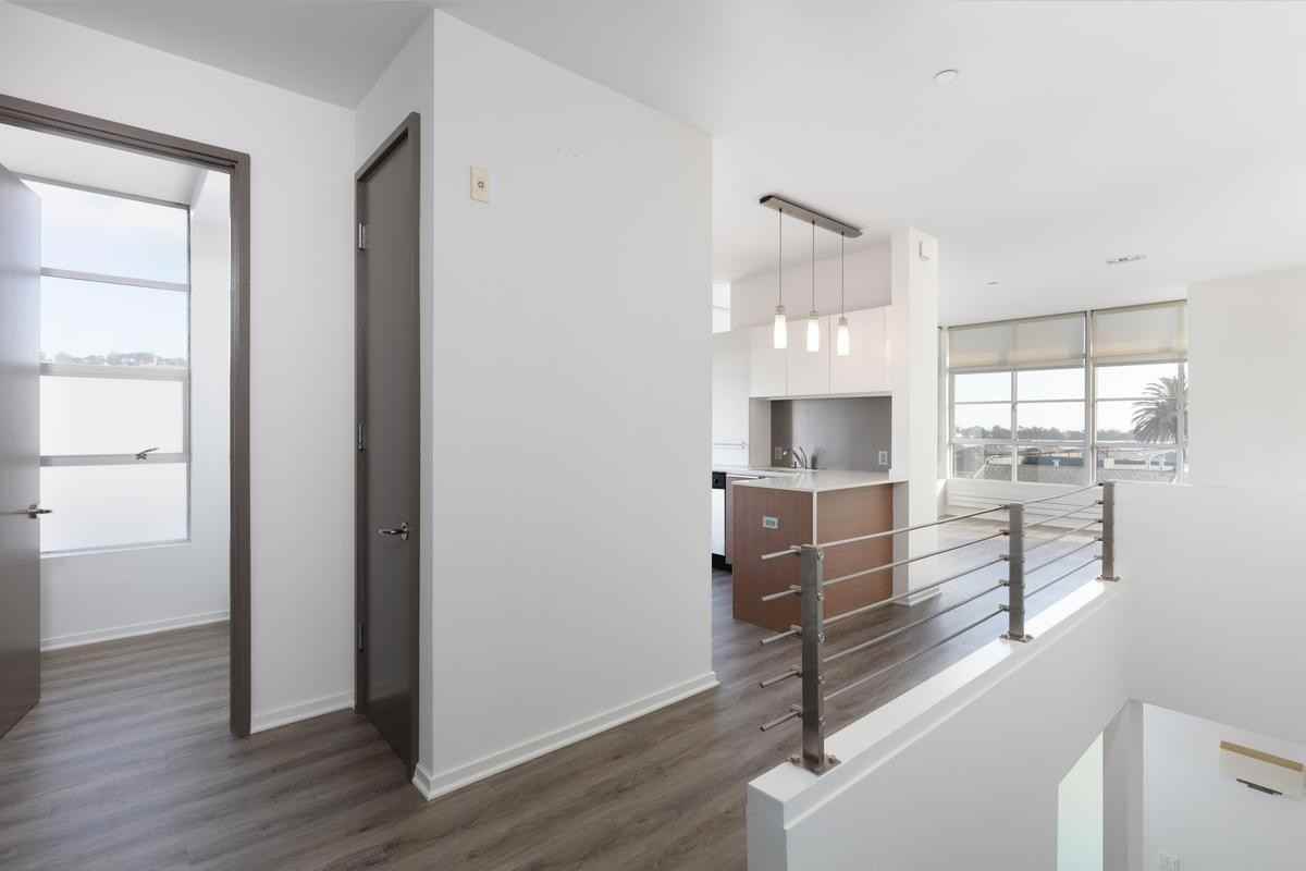 2665 Geneva Ave - Photo 7 of 24