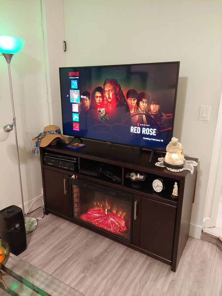 212 Mowat Street - Photo 2 of 6