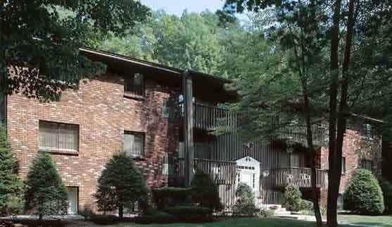 Crescent Village Apartments - Photo 2 of 3