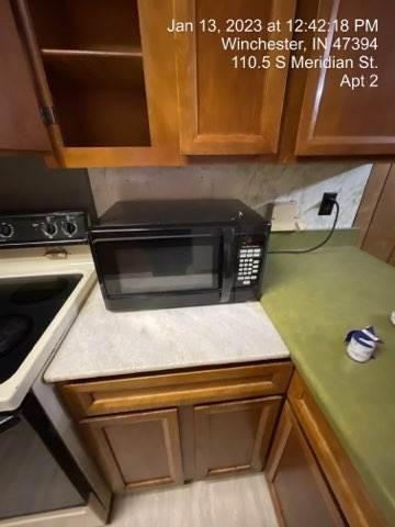 110 1/2 S Meridian St - Photo 3 of 8