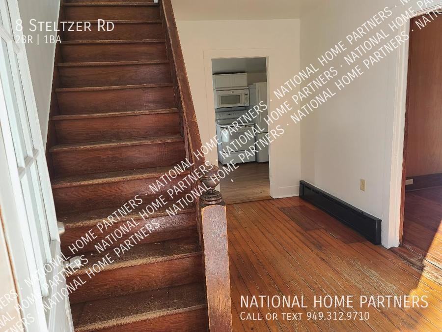 8 Steltzer Rd - Photo 2 of 10