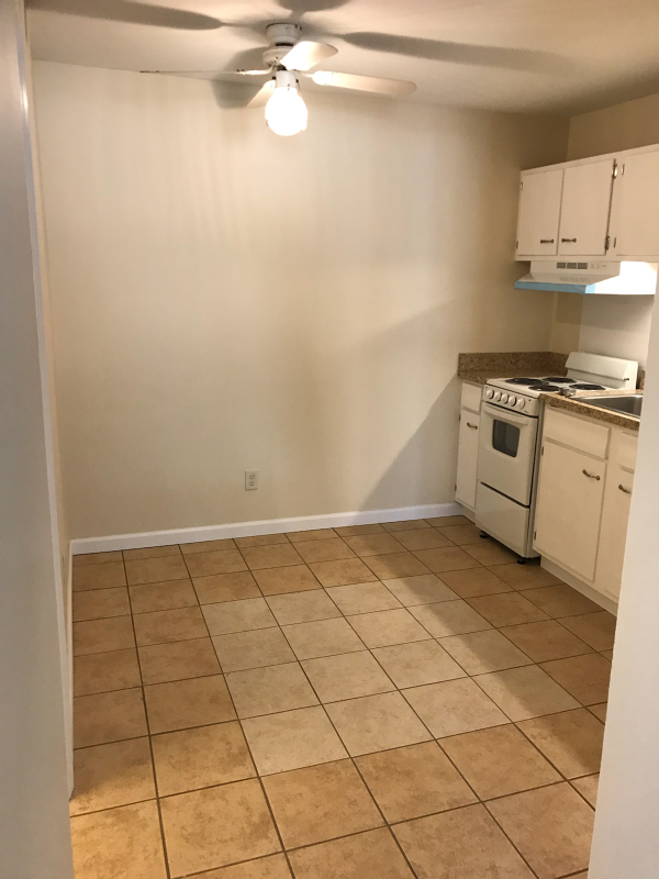 424 Aylesford Pl #7 - Photo 6 of 10