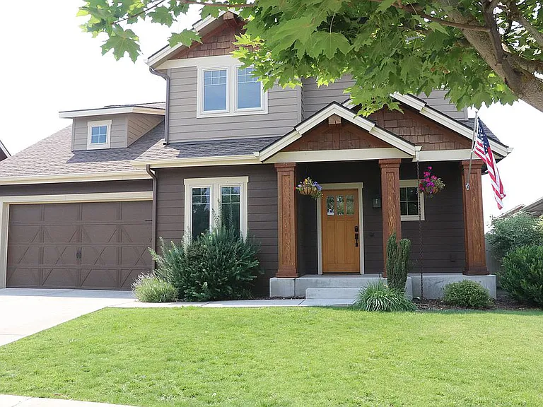 2752 W Sorbonne Dr - Photo 3 of 42