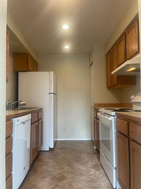 1114 Wakefield St - Photo 3 of 12