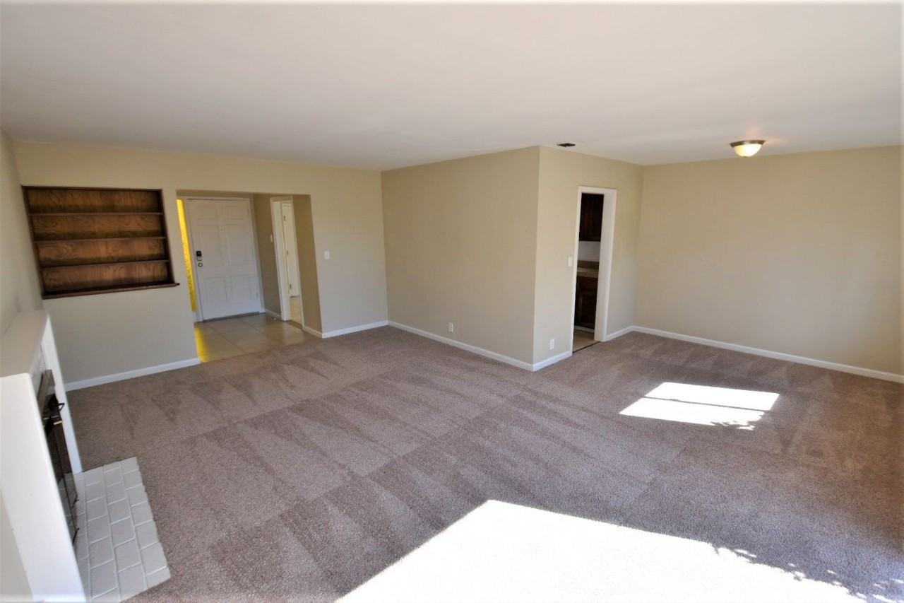 5420 Fernwood Way - Photo 2 of 17