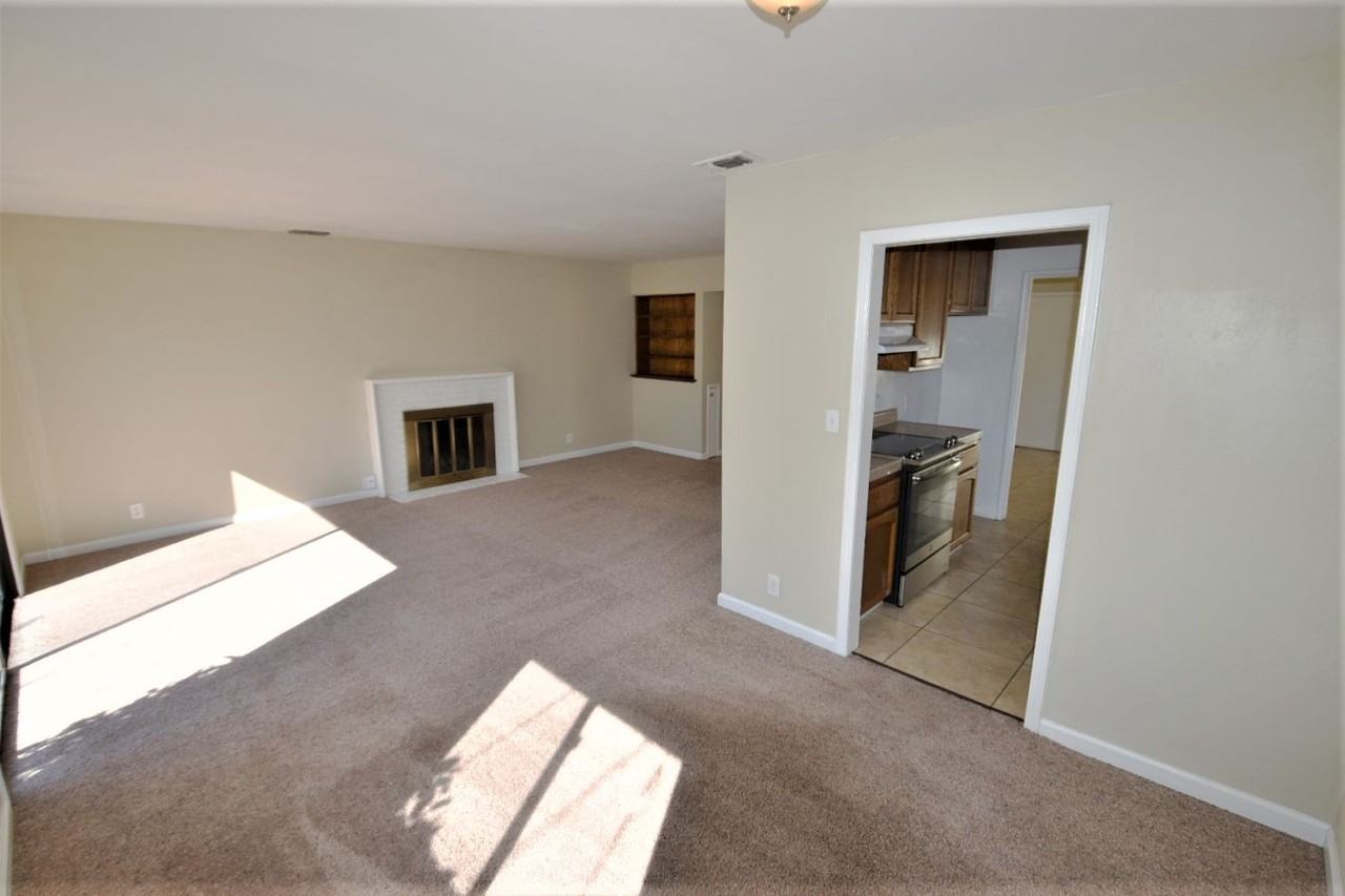 5420 Fernwood Way - Photo 3 of 17