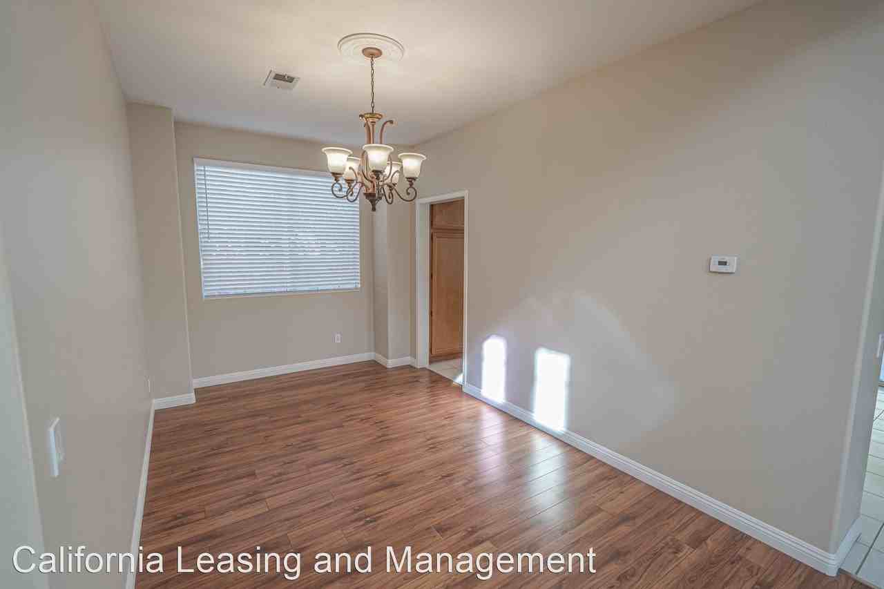 27938 Brookdale Ct - Photo 3 of 22