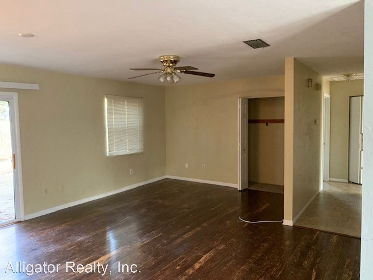 4340 Nw 29th St - Photo 2 of 16